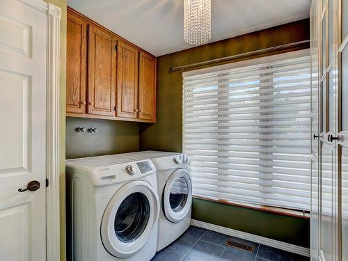 Salle de lavage - 10239 Boul. Gouin E., Montréal (Rivière-Des-Prairies/Pointe-Aux-Trembles), QC - Indoor Photo Showing Laundry Room