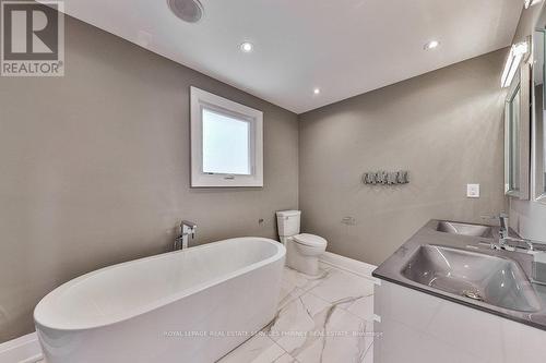 2068 Mississauga Road, Mississauga (Sheridan), ON - Indoor Photo Showing Bathroom