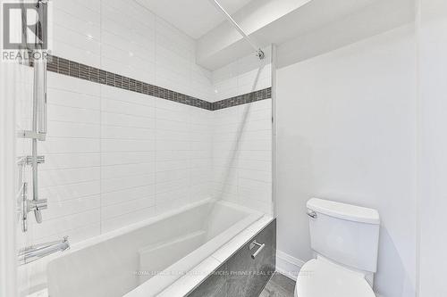 2068 Mississauga Road, Mississauga (Sheridan), ON - Indoor Photo Showing Bathroom