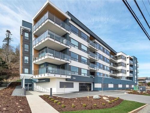 506-536 Island Hwy South, Campbell River, BC - Outdoor With Balcony With Facade