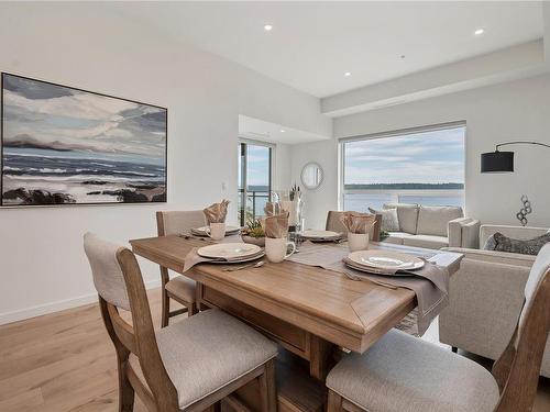 506-536 Island Hwy South, Campbell River, BC - Indoor Photo Showing Dining Room