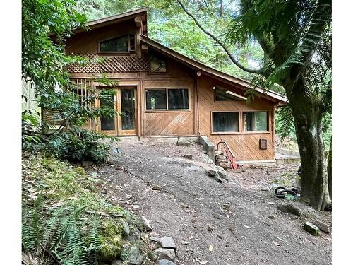 395 Toynbee Rd, Salt Spring, BC 