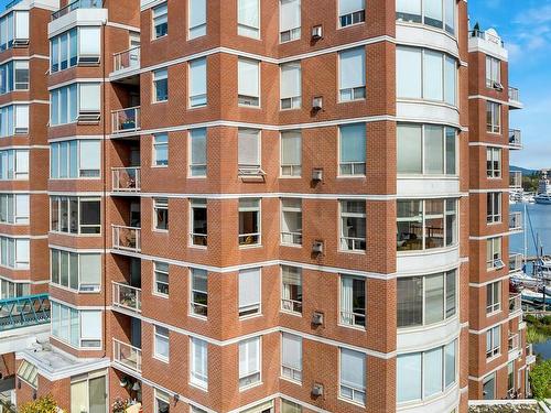 604-630 Montreal St, Victoria, BC - Outdoor With Balcony With Facade