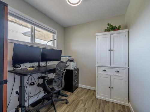 1050 Westminster Ave, Kamloops, BC - Indoor Photo Showing Office