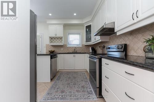 4 Janetville Street, Brampton (Bram East), ON - Indoor Photo Showing Kitchen