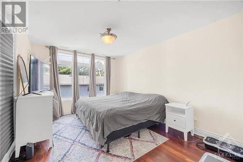 323 Winona Avenue Unit#305, Ottawa, ON - Indoor Photo Showing Bedroom