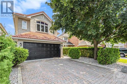 Interlock double driveway. - 34 Stonemeadow Drive, Ottawa, ON - Outdoor