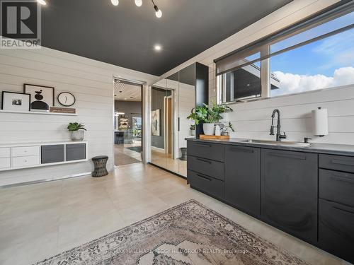 7 Meadowlark Way, Collingwood, ON - Indoor Photo Showing Kitchen