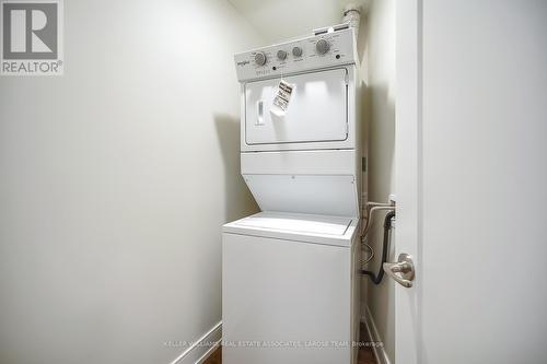 213 - 270 Lakeshore Road W, Mississauga, ON - Indoor Photo Showing Laundry Room