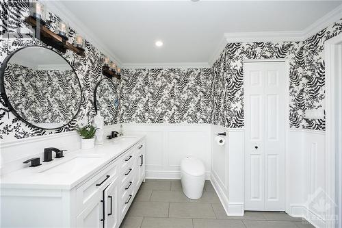 1427 Lexington Street, Ottawa, ON - Indoor Photo Showing Bathroom