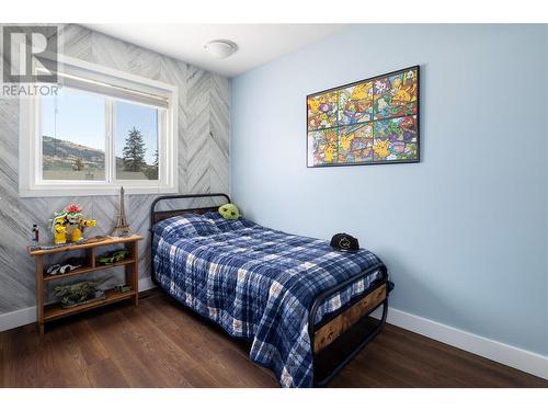 2000 18 Street, Vernon, BC - Indoor Photo Showing Bedroom