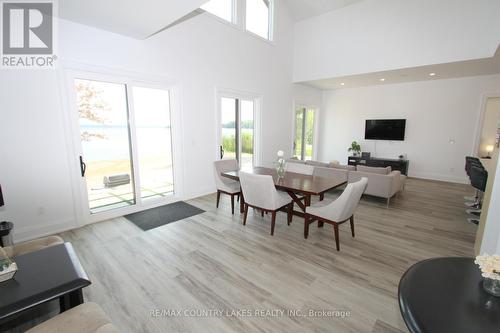 130 Baker Boulevard, Kawartha Lakes, ON - Indoor Photo Showing Dining Room