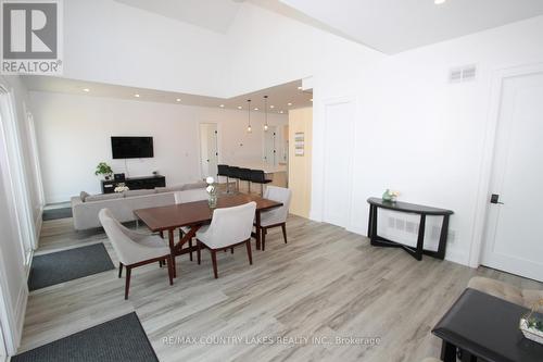 130 Baker Boulevard, Kawartha Lakes, ON - Indoor Photo Showing Dining Room