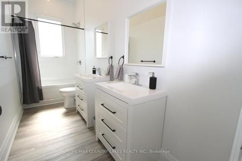 130 Baker Boulevard, Kawartha Lakes, ON - Indoor Photo Showing Bathroom