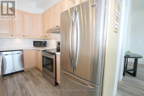 130 Baker Boulevard, Kawartha Lakes, ON - Indoor Photo Showing Kitchen With Stainless Steel Kitchen