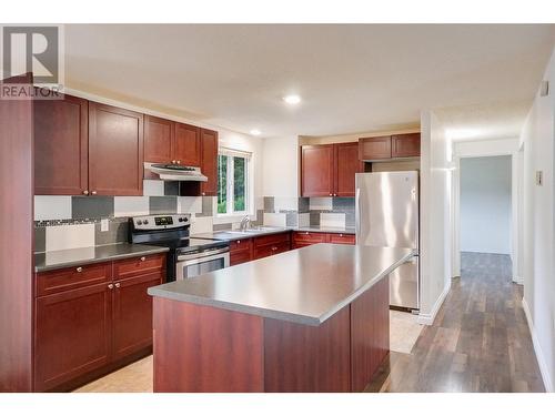 1123 Tweedsmuir Avenue, Kitimat, BC - Indoor Photo Showing Kitchen