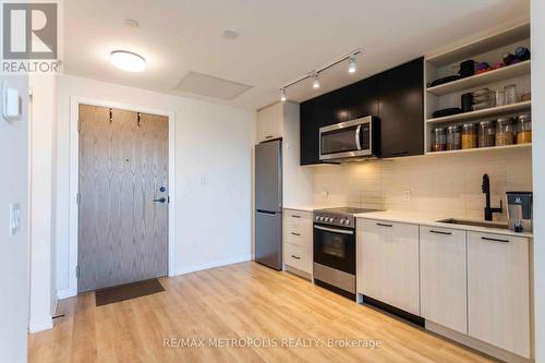 308 - 2300 St Clair Avenue W, Toronto (Junction Area), ON - Indoor Photo Showing Kitchen