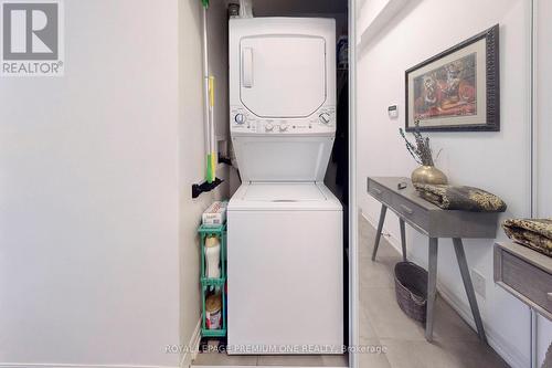 416 - 1940 Ironstone Drive, Burlington (Uptown), ON - Indoor Photo Showing Laundry Room