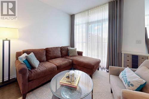 416 - 1940 Ironstone Drive, Burlington (Uptown), ON - Indoor Photo Showing Living Room