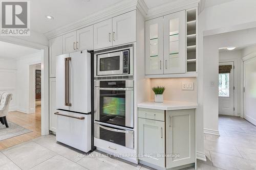 991 Indian Road, Mississauga (Lorne Park), ON - Indoor Photo Showing Kitchen