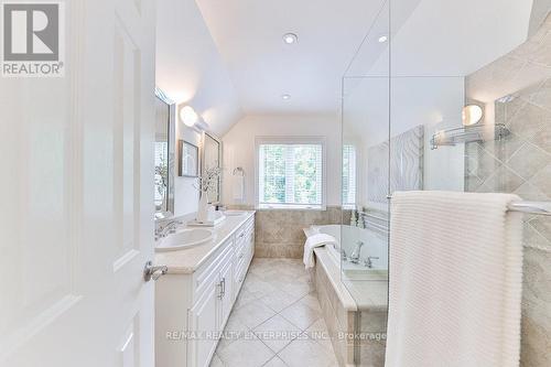 991 Indian Road, Mississauga (Lorne Park), ON - Indoor Photo Showing Bathroom