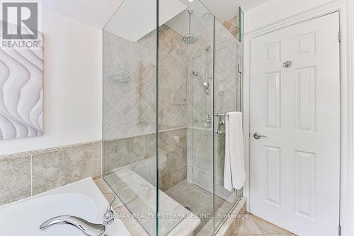 991 Indian Road, Mississauga (Lorne Park), ON - Indoor Photo Showing Bathroom