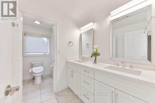 991 Indian Road, Mississauga (Lorne Park), ON - Indoor Photo Showing Bathroom