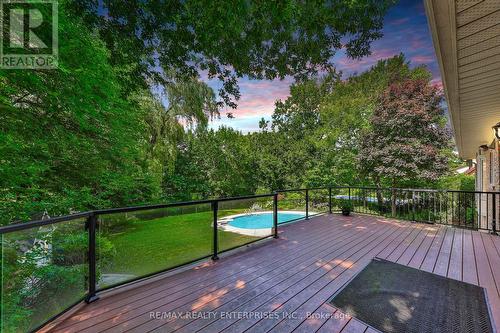 991 Indian Road, Mississauga (Lorne Park), ON - Outdoor With In Ground Pool With Deck Patio Veranda