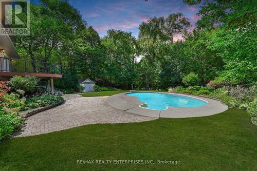 991 Indian Road, Mississauga (Lorne Park), ON - Outdoor With In Ground Pool With Backyard