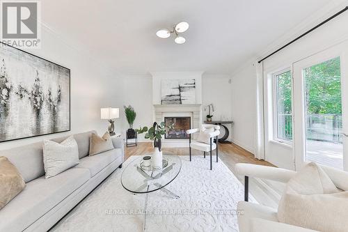 991 Indian Road, Mississauga (Lorne Park), ON - Indoor Photo Showing Living Room With Fireplace