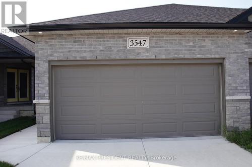 3547 Hallee Crescent, Windsor, ON - Outdoor