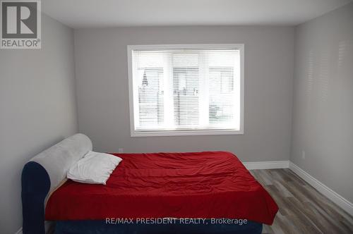 3547 Hallee Crescent, Windsor, ON - Indoor Photo Showing Bedroom