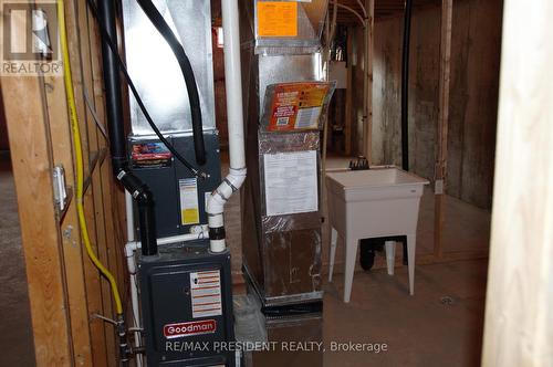 3547 Hallee Crescent, Windsor, ON - Indoor Photo Showing Basement