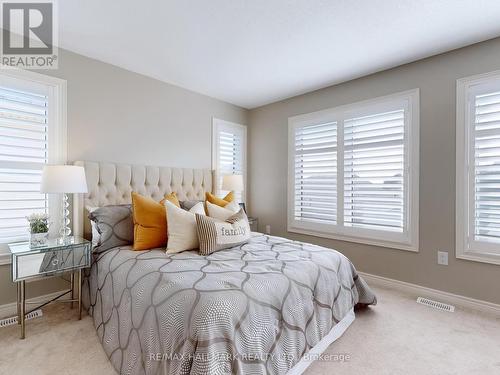 3962 Thomas Alton Boulevard, Burlington (Alton), ON - Indoor Photo Showing Bedroom