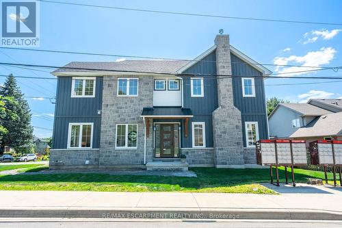 59 Brian Boulevard, Hamilton (Waterdown), ON - Outdoor With Facade