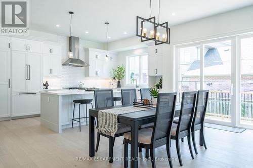 59 Brian Boulevard, Hamilton (Waterdown), ON - Indoor Photo Showing Dining Room