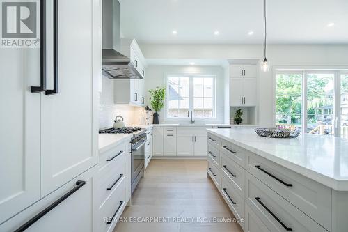 59 Brian Boulevard, Hamilton (Waterdown), ON - Indoor Photo Showing Kitchen With Upgraded Kitchen