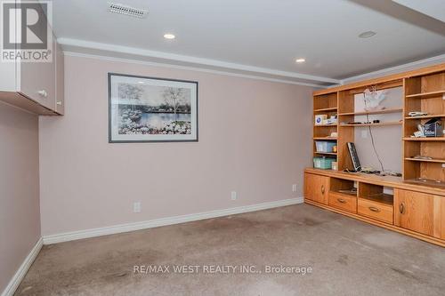 1210 Muskoka Road N, Gravenhurst, ON - Indoor Photo Showing Other Room