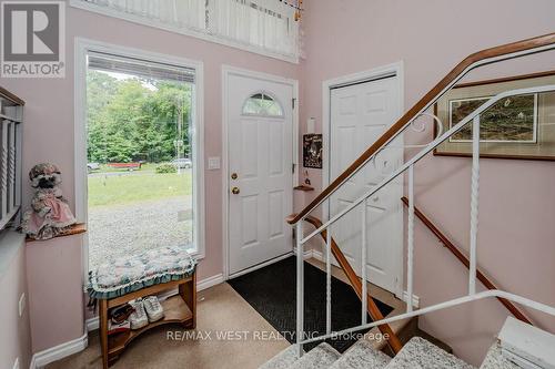 1210 Muskoka Road N, Gravenhurst, ON - Indoor Photo Showing Other Room