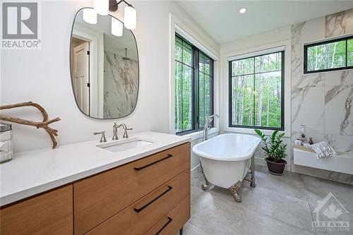 36 Synergy Way, Kanata, ON - Indoor Photo Showing Bathroom