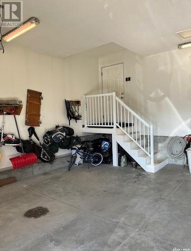 710 Maple Place, Warman, SK - Indoor Photo Showing Garage