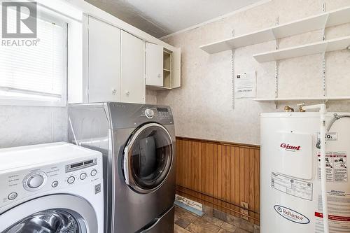 168 Lakeshore Dr, Sault Ste. Marie, ON - Indoor Photo Showing Laundry Room