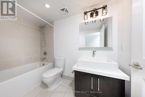 1711 - 65 St Mary Street, Toronto (Bay Street Corridor), ON - Indoor Photo Showing Bathroom