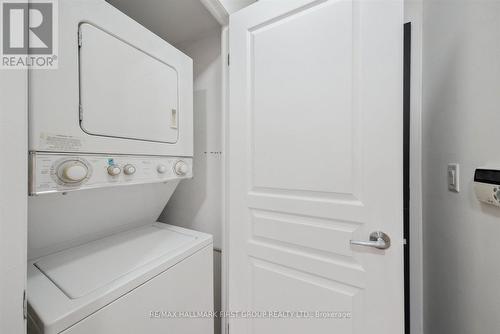 815 - 18 Yonge Street, Toronto (Waterfront Communities), ON - Indoor Photo Showing Laundry Room