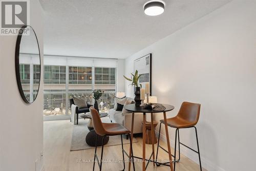 815 - 18 Yonge Street, Toronto (Waterfront Communities), ON - Indoor Photo Showing Dining Room