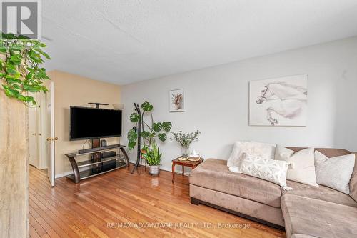 3 - 2 Westdale Avenue, London, ON - Indoor Photo Showing Living Room