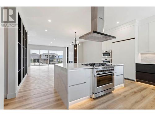 2244 Hihannah Drive, West Kelowna, BC - Indoor Photo Showing Kitchen With Upgraded Kitchen