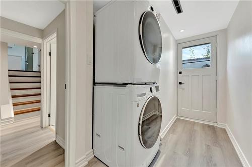 3 Forest Road, Grimsby, ON - Indoor Photo Showing Laundry Room