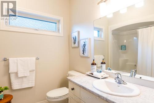 11 Cortland Terrace, St. Thomas, ON - Indoor Photo Showing Bathroom