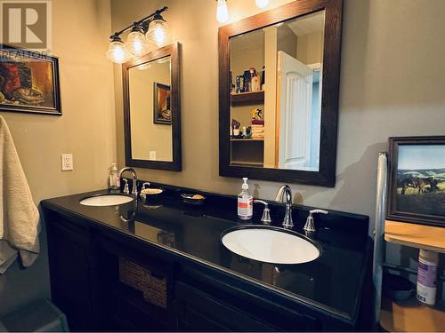 3075 Dog Creek Road, Williams Lake, BC - Indoor Photo Showing Bathroom